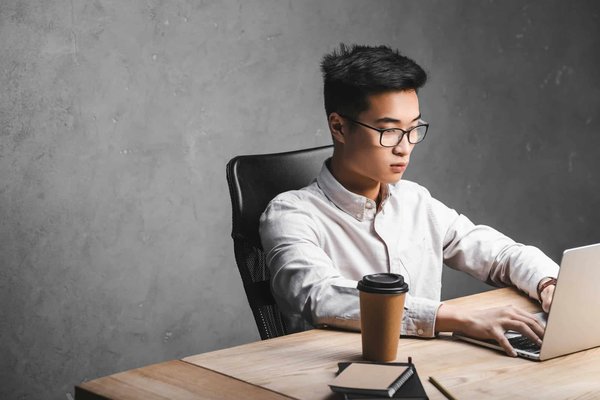 How Can UK Real Estate Agents Use SEO to Attract First-Time Home Buyers?